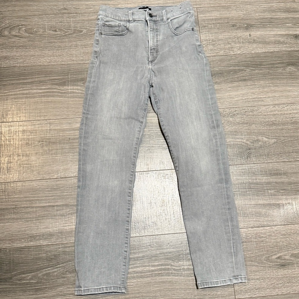 Express Women’s High Rise Jeans
